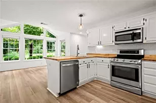 4220 NE Singing Post Ln NE, Roswell, GA 30075 - Photo 15