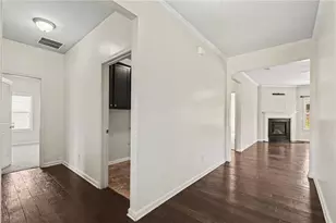 4611 Summer View Dr, Gainesville, GA 30504 - Photo 5