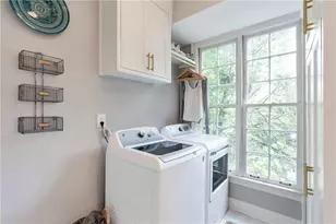 2214 Peachtree Rd NW, Atlanta, GA 30309 - Photo 11