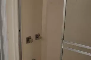 649 Kenilworth Cir, Stone Mountain, GA 30083 - Photo 11