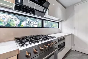 1653 Wayland Cir NE, Brookhaven, GA 30319 - Photo 13