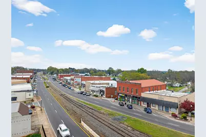 696 530 Madison Street, Commerce, GA 30529 - Photo 25