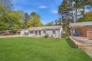 2649 Santa Barbara Dr NW, Atlanta, GA 30318 - Photo 3