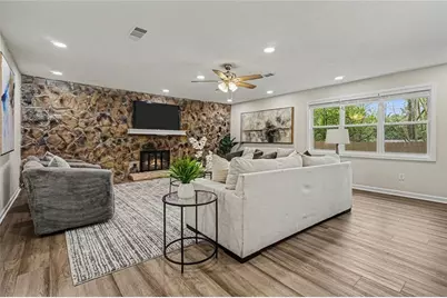 577 Simone Way, Stone Mountain, GA 30087 - Photo 5