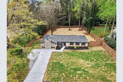 577 Simone Way, Stone Mountain, GA 30087 - Photo 3