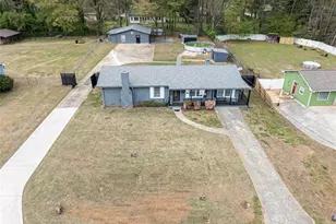 770 SE Bluebird Dr, Conyers, GA 30094 - Photo 3