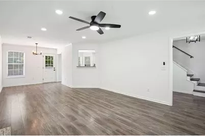 10423 Commons Crossing, Jonesboro, GA 30238 - Photo 9