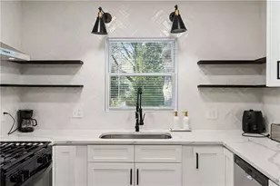 2545 Plantation Dr, Atlanta, GA 30344 - Photo 13