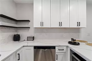 2545 Plantation Dr, Atlanta, GA 30344 - Photo 15