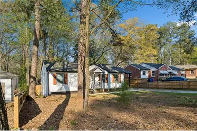 2545 Plantation Drive, Atlanta, GA 30344 - Photo 5