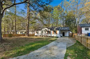 2545 Plantation Dr, Atlanta, GA 30344 - Photo 3