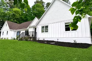 231 Breeze Hill Ln, Canton, GA 30114 - Photo 3