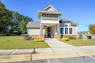 2562 Rathburn Cir, Loganville, GA 30052 - Photo 41