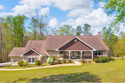 35 Villa Court, Hartwell, GA 30643 - Photo 1