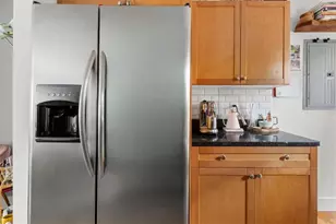 2023 Oakview Rd SE, Atlanta, GA 30317 - Photo 5