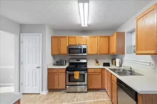 2628 Essex Ct, Conyers, GA 30013 - Photo 9