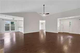 4655 Hampton Square Dr, Alpharetta, GA 30022 - Photo 7