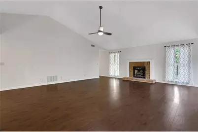 4655 Hampton Square Drive, Alpharetta, GA 30022 - Photo 5