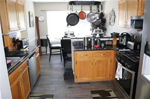 1356 Daffodil Ln, Hampton, GA 30228 - Photo 9