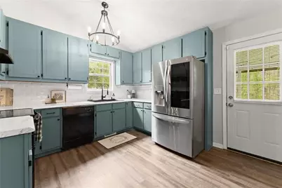 5037 Holly Hock Drive, Flowery Branch, GA 30542 - Photo 15