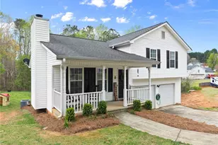 5037 Holly Hock Dr, Flowery Branch, GA 30542 - Photo 3