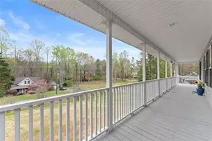 104 View St, Clarkesville, GA 30523 - Photo 5