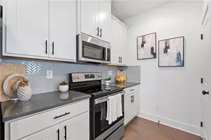 1883 Plainsboro Dr, Lithonia, GA 30058 - Photo 9