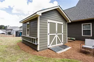 1617 Maes Overlook, Loganville, GA 30052 - Photo 19