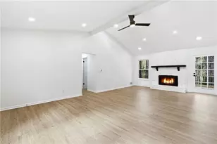 324 Hill Crest Cir, Woodstock, GA 30188 - Photo 11