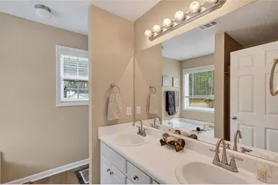 397 E Sycamore Drive, Winder, GA 30680 - Photo 17