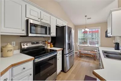 397 E Sycamore Drive, Winder, GA 30680 - Photo 9