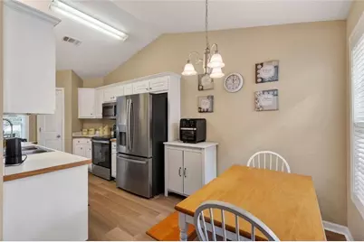397 E Sycamore Drive, Winder, GA 30680 - Photo 7