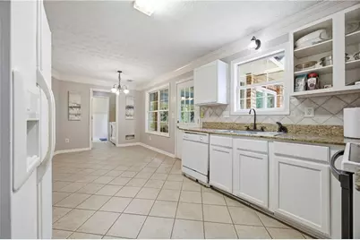 3730 Garnet Way, Snellville, GA 30039 - Photo 9