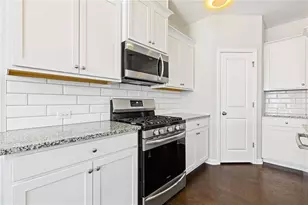 1255 Lanier Meadow Dr, Sugar Hill, GA 30518 - Photo 9