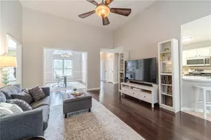 6130 Devonshire Dr, Flowery Branch, GA 30542 - Photo 11