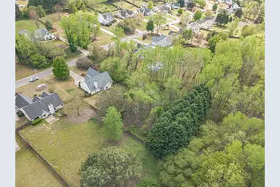 6130 Devonshire Drive, Flowery Branch, GA 30542 - Photo 35