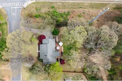 1003 Knotts Pointe Drive, Woodstock, GA 30188 - Photo 3