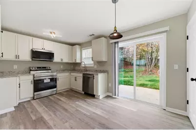 4273 Chestnut Lake Avenue, Lithonia, GA 30038 - Photo 5