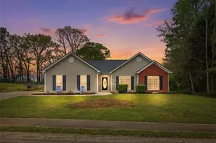 433 Spratlin Dr, Jefferson, GA 30549 - Photo 1