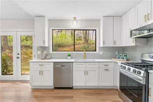 3400 Creek Hollow Dr, Marietta, GA 30062 - Photo 15