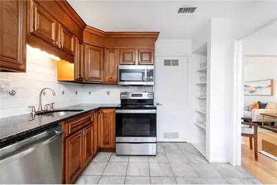 7 Scotland Place NW, Atlanta, GA 30318 - Photo 9