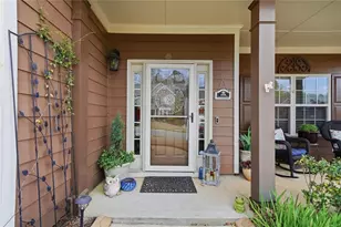 423 Crestmont Ln, Canton, GA 30114 - Photo 5