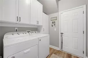 423 Crestmont Ln, Canton, GA 30114 - Photo 27