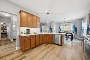 423 Crestmont Ln, Canton, GA 30114 - Photo 13