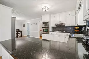 3284 Creekside Dr SE, Conyers, GA 30094 - Photo 21