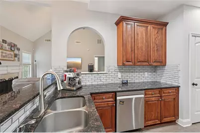 1330 Primrose Park Road, Sugar Hill, GA 30518 - Photo 17