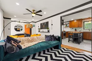 4233 Palm Springs Dr, East Point, GA 30344 - Photo 11