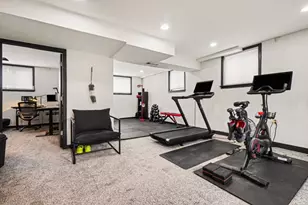 4233 Palm Springs Dr, East Point, GA 30344 - Photo 29