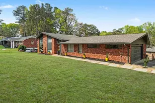 4233 Palm Springs Dr, East Point, GA 30344 - Photo 7