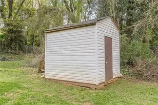 3182 Lake Ave, Hapeville, GA 30354 - Photo 9